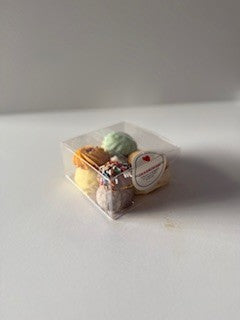 6oz. Assorted Box: (Approx. 6 pieces)