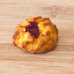 Vanilla Macaroon Star - Per Pound
